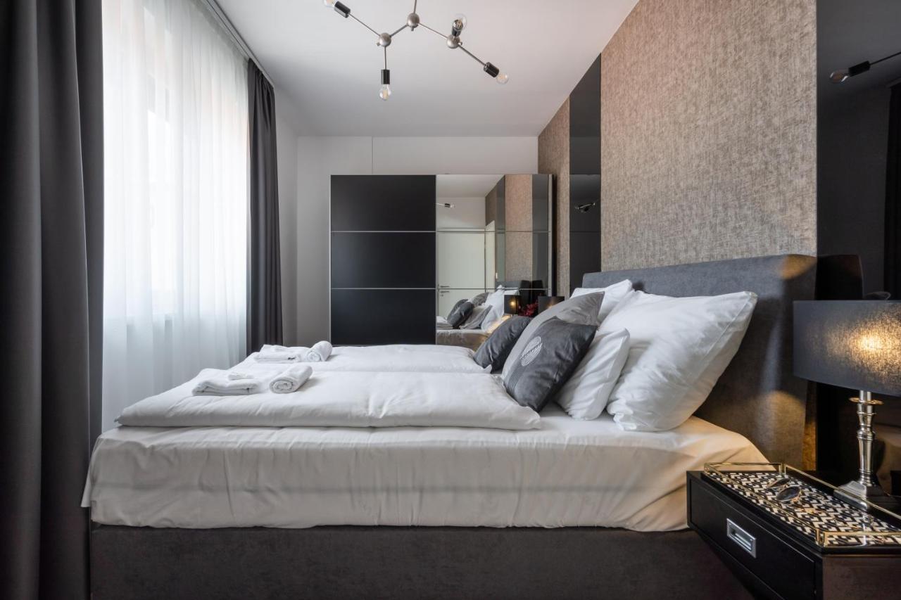 The Rose Garden Budapest Apartments エクステリア 写真