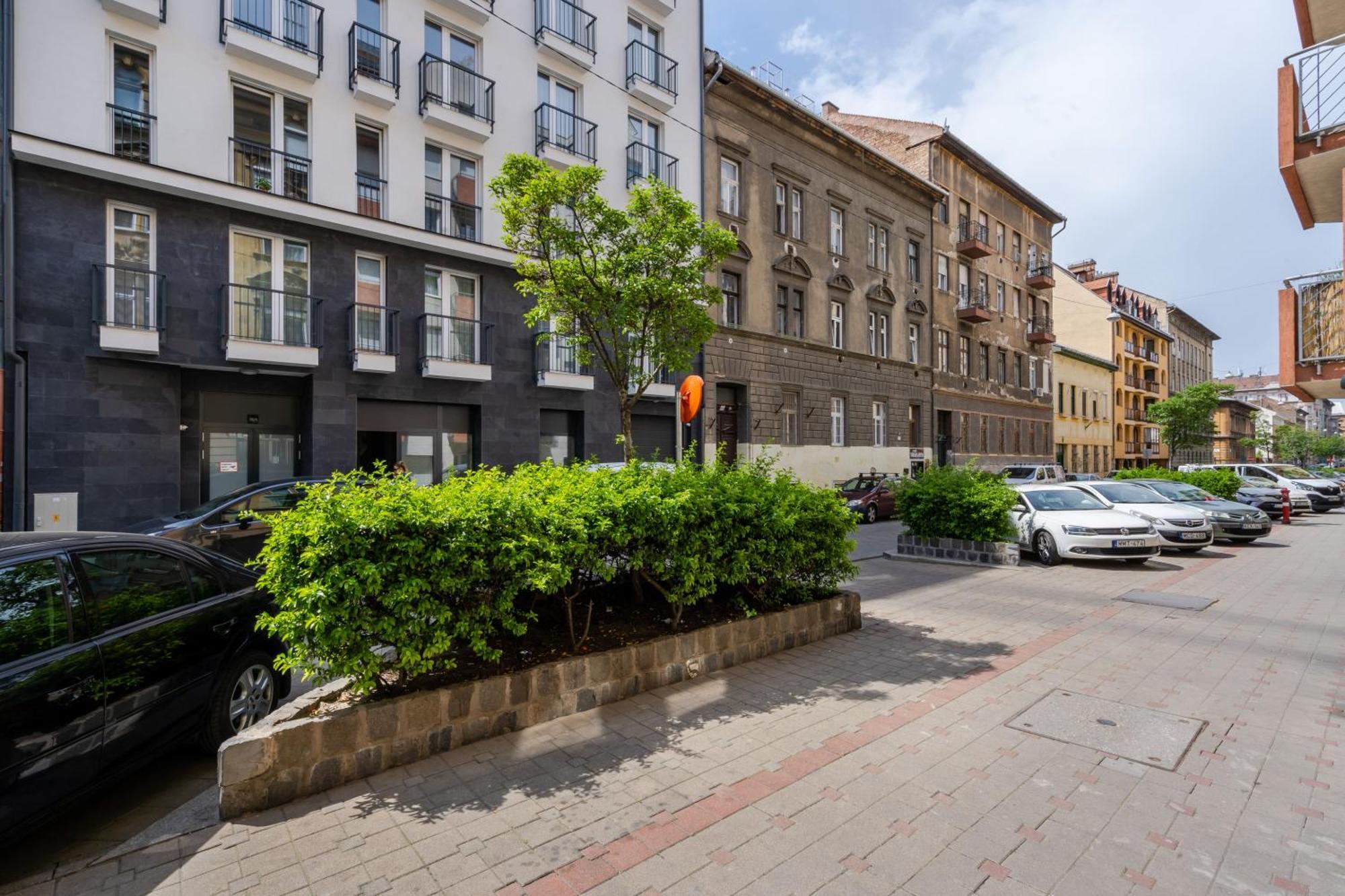 The Rose Garden Budapest Apartments エクステリア 写真