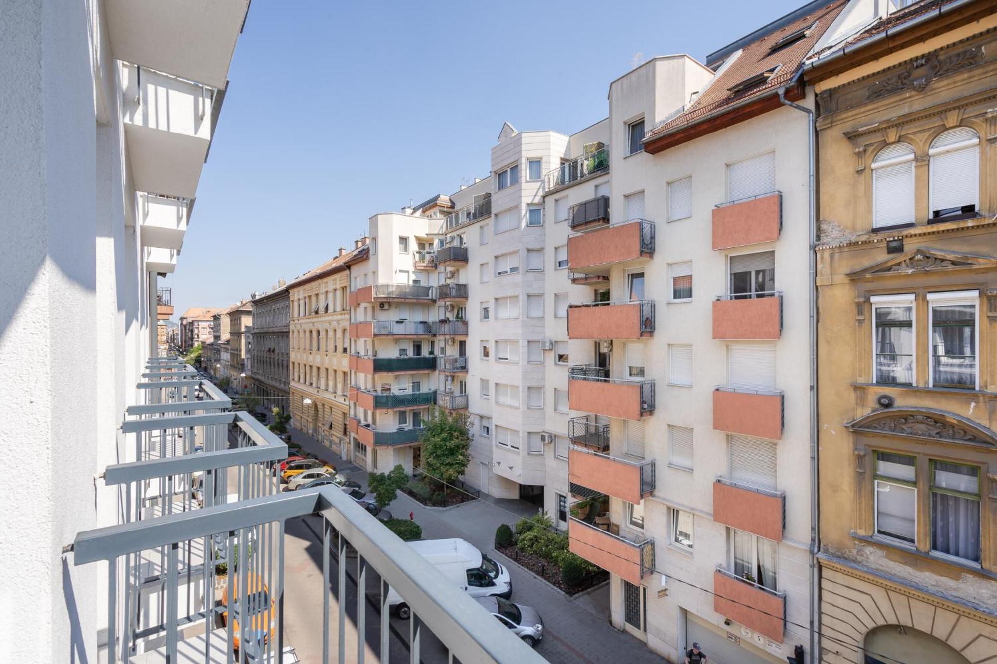 The Rose Garden Budapest Apartments エクステリア 写真